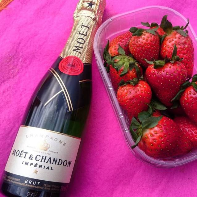 pick nick moet champange jordgubbar